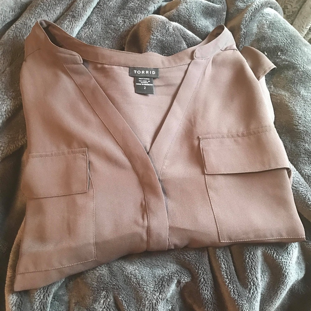 Torrid 2X Georgette Pullover Blouse, Grey